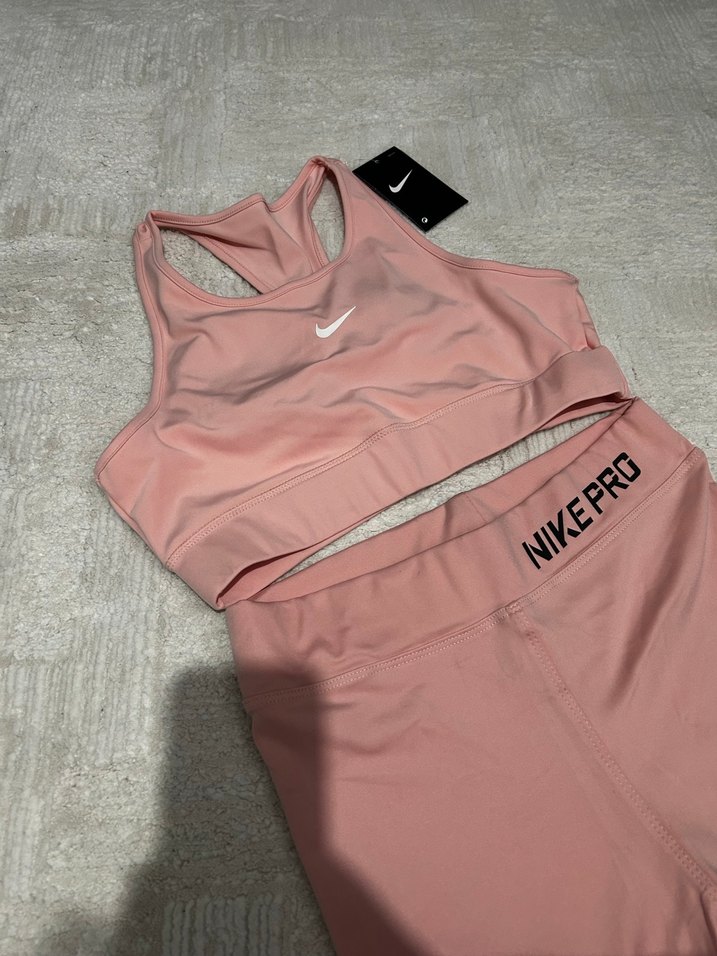 Nike Pro Pembe Mini Atlet ve Şort Takım - Görsel 2