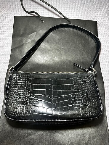siyah stradivarius baget çanta