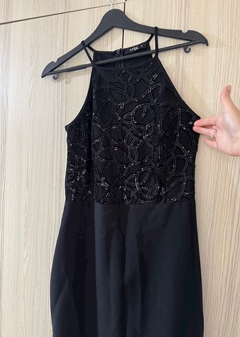 Siyah Dantel İşlemeli uzun Strappy Elbise