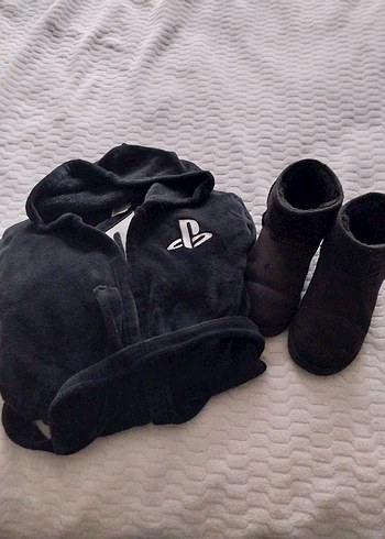 Siyah PlayStation Temalı Rahat Ev Terliği - Görsel 2