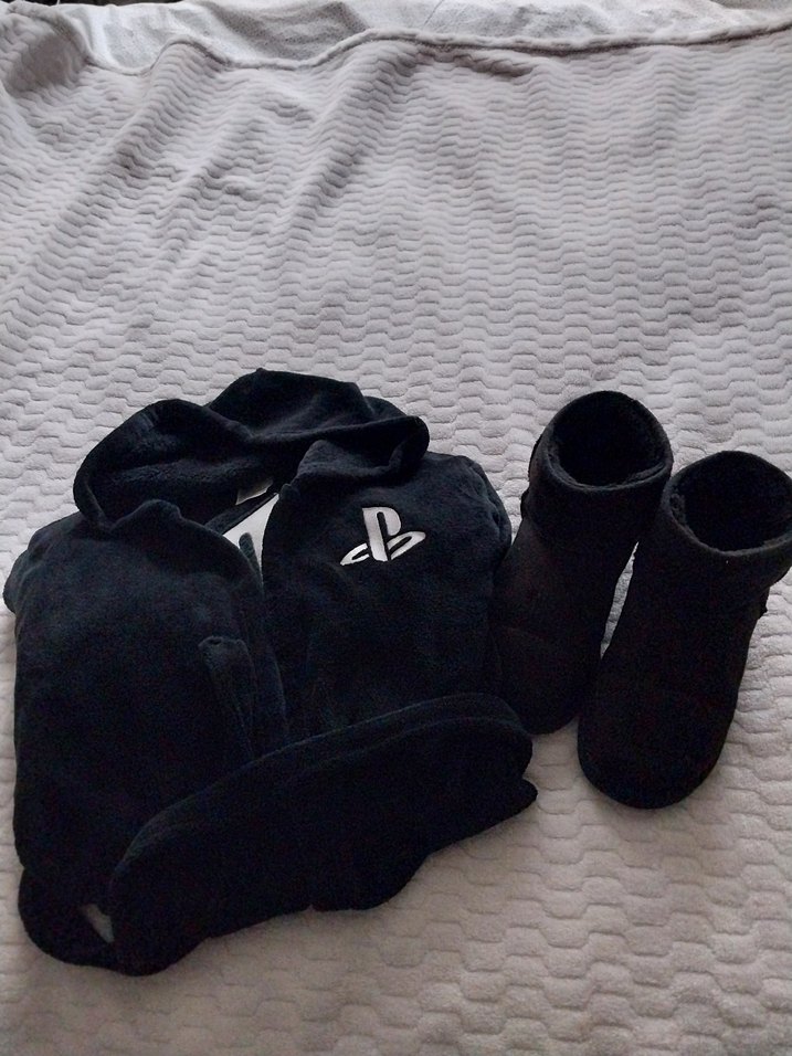 Siyah PlayStation Temalı Rahat Ev Terliği - Görsel 3