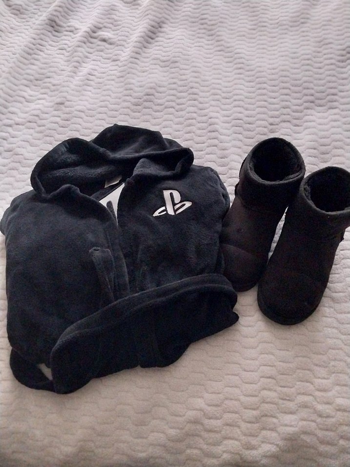 Siyah PlayStation Temalı Rahat Ev Terliği - Görsel 2