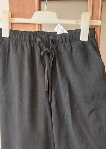 Stradivarius Düğmeli Siyah Keten Kadın Pantolon Midi Boy