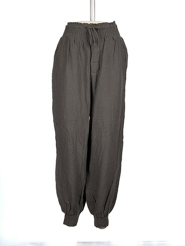 Oysho Kumaş Pantolon %70 İndirimli.