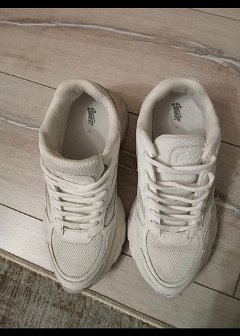 Pull and Bear sneakers