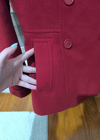 Kırmızı kaşe kaban - Görsel 5