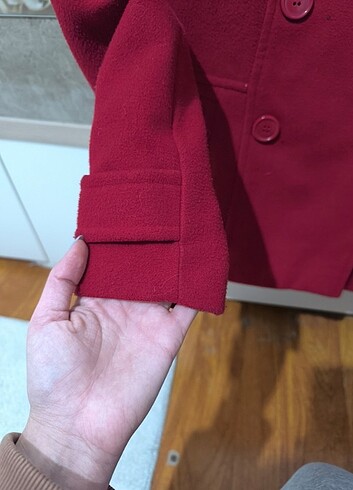 Kırmızı kaşe kaban - Görsel 6