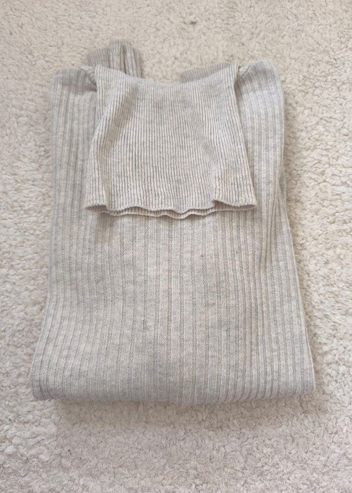 Krem rengi boğazlı kazak - Görsel 4