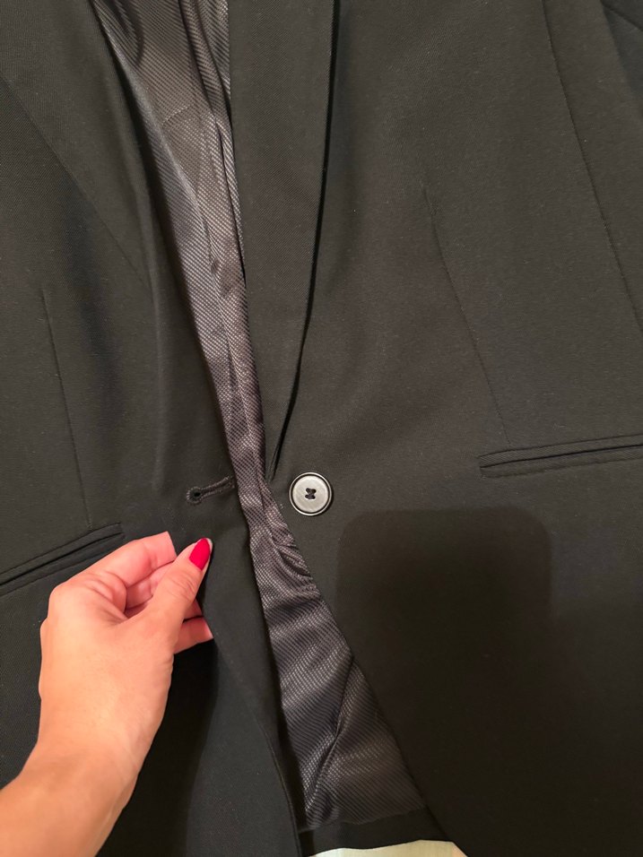 H&M Siyah Tek Düğmeli Blazer Ceket — görsel 3/4