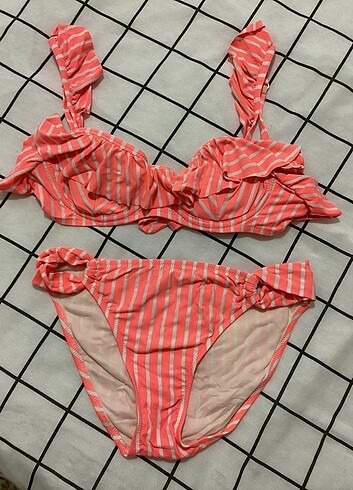 Bayan bikini