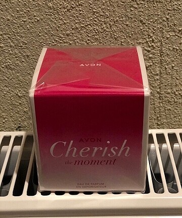 Avon 50 ml cherish moment kadın parfüm