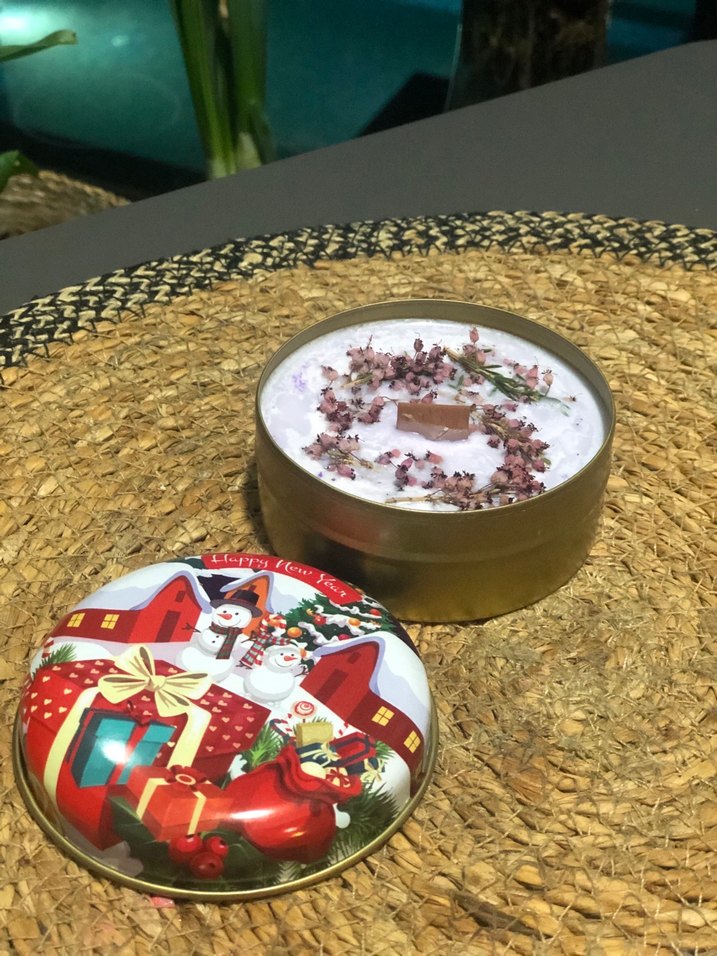 Parlak Turuncu Kokulu Mum ve Metal Kutu - Görsel 4