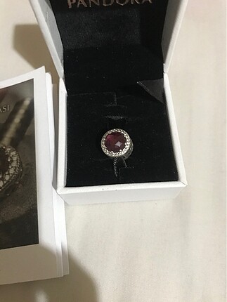 Pandora belle charm