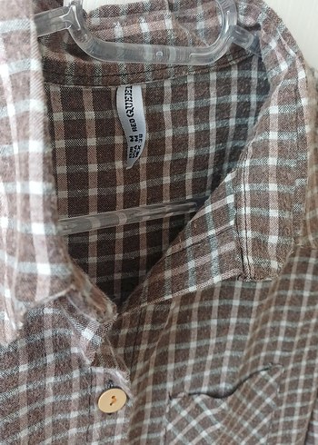 Düğmeli Kahverengi Gömlek - Görsel 4