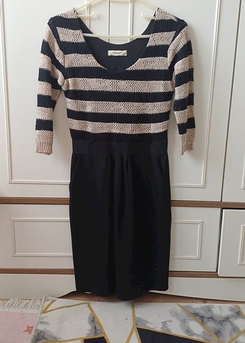 Çizgili V Yaka Triko Midi Elbise - Görsel 5