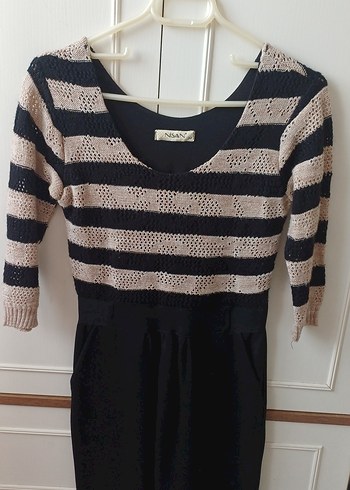 Çizgili V Yaka Triko Midi Elbise - Görsel 2