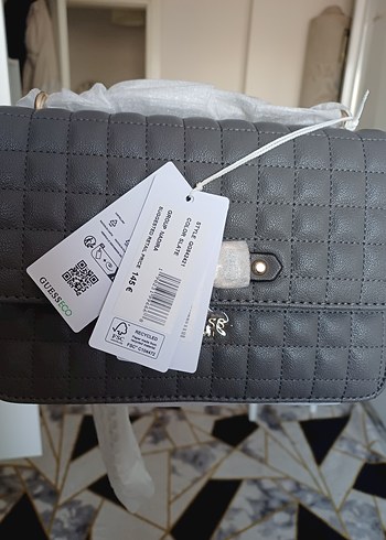 Orjinal Guess Kadın Gri Kemer Detaylı Deri Çanta - Görsel 3