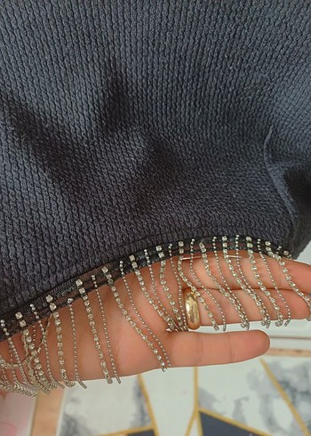 Püsküllü Siyah Uzun Kollu Triko Bluz - Görsel 4