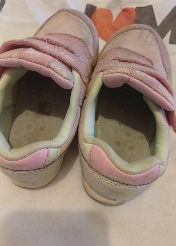New Balance Kız Çocuk Pembe Spor Ayakkabı - Görsel 2