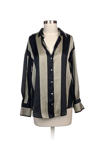 Zara Bluz %70 İndirimli.
