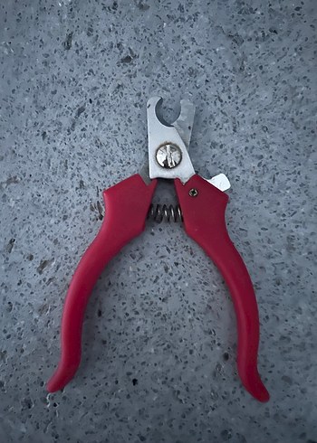 Kırmızı Renkli Kedi Tırnak Makası - Görsel 2