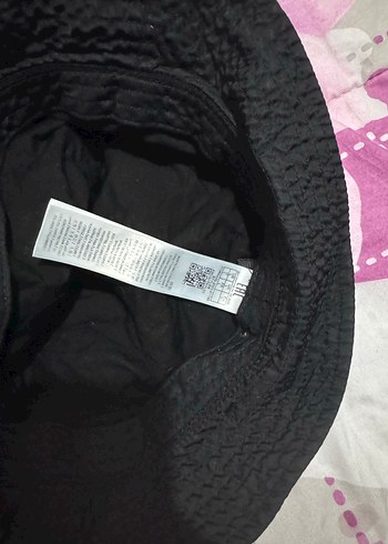 Siyah Guess Kadın Şapka Velcro Detaylı - Görsel 4