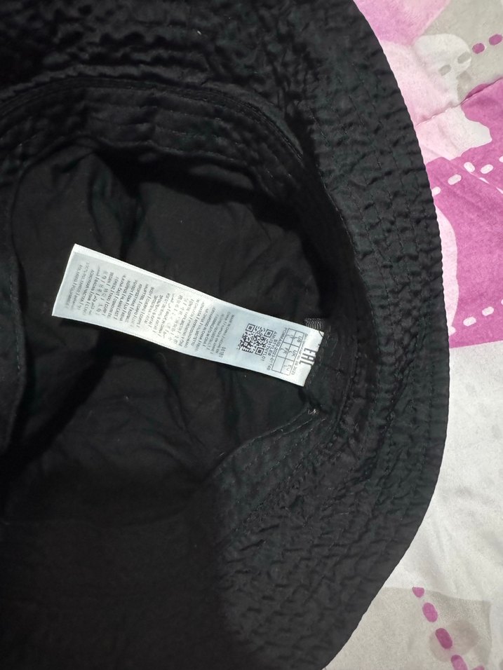 Siyah Guess Kadın Şapka Velcro Detaylı - Görsel 4