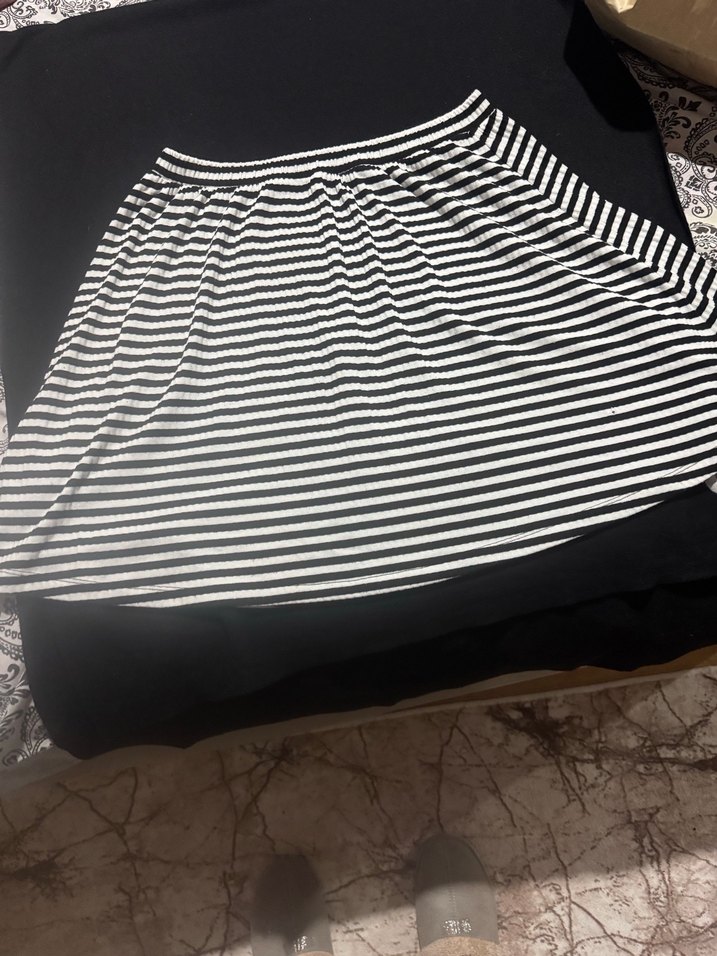 Gri Çizgili Pilili Midi Etek - Görsel 2