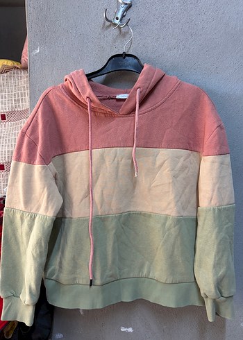 Defacto Pastel Renkli Kapusonlu Rahat Sweatshirt