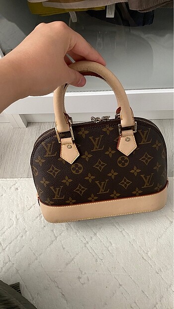 Louis Vuitton Çanta