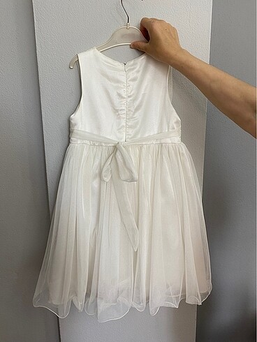 6 Yaş Beden Kız çoçuk beyaz tüllü elbise
