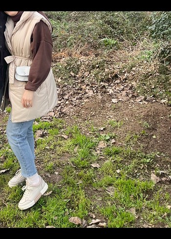 Suud Kemerli Bej Kadın Şişme Yelek - Görsel 6