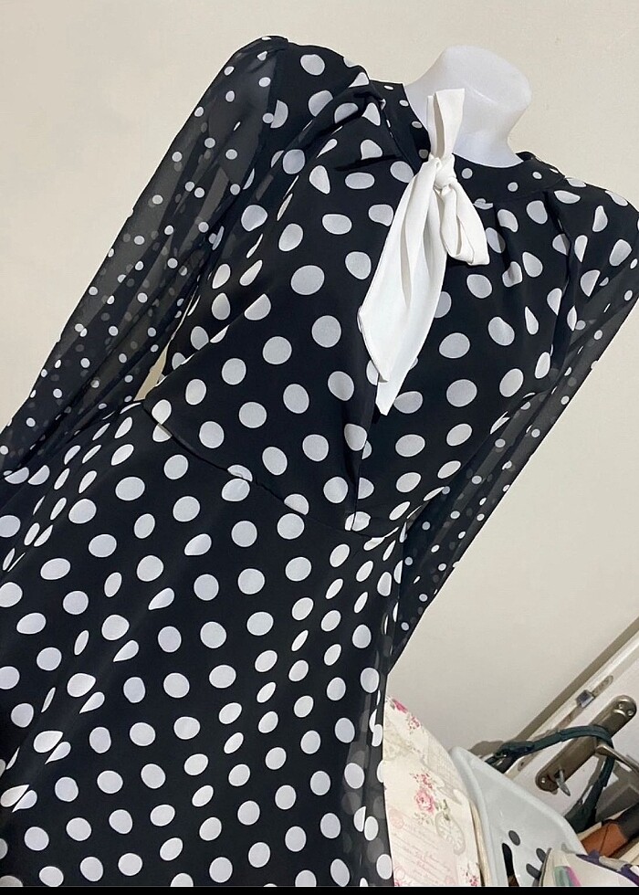 Mağaza ürünü sıfır elbise - Görsel 2