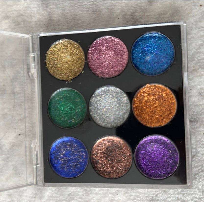 Colleen Parlak Renkli Simli Göz Farı Paleti - Görsel 3