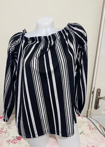Kadın Beyaz Siyah Çizgili Uzun Kollu Bluz - Görsel 2