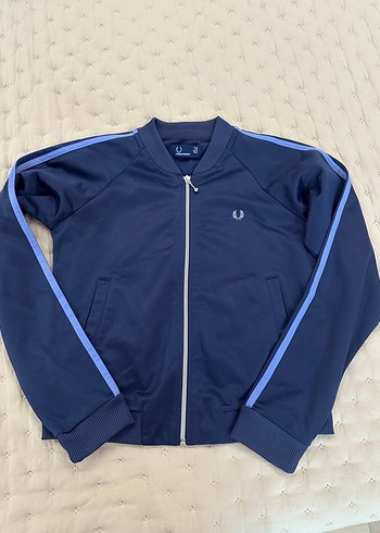 Fred Perry ürünü