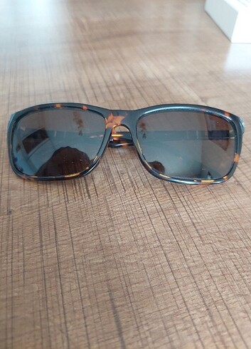 Aston martin unisex gunes gozlugu
