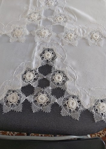 2 yastik 50×70cm 3 etek 90×200 cm saten takim
