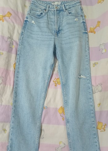 Bershka Acik Mavi Rahat Kesim Jean