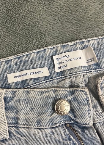 Bershka Acik Mavi Yuksek Bel Duz Kesim Jean