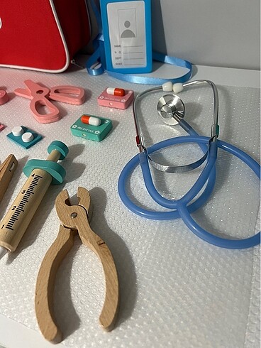 Beden Renk Ahşap oyuncak doktor seti