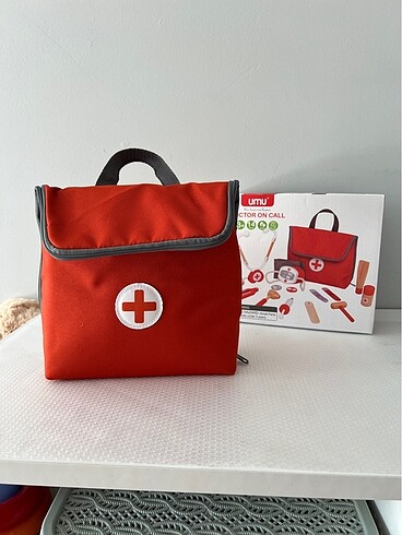 Beden Renk Ahşap çantalı oyuncak doktor seti