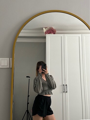 Pull besr simli üst