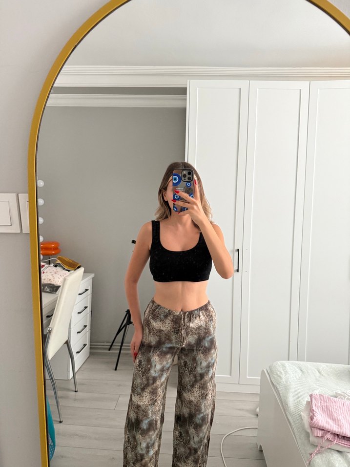 Koyu Kahverengi leopar desenli pantolon - Görsel 2