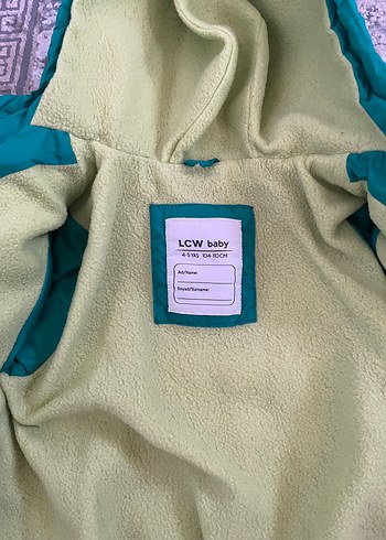 LC Waikiki Kapüşonlu Yeşil Erkek Çocuk Mont
