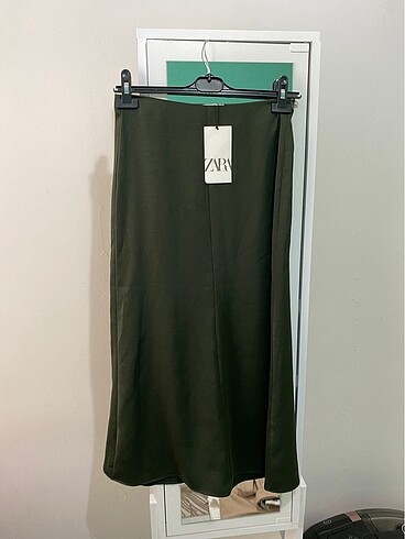 Zara saten etek