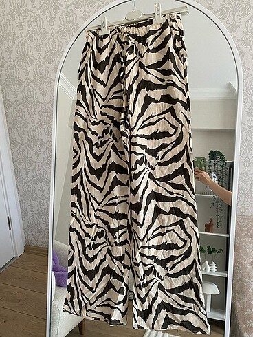 Zara dokulu pantolon