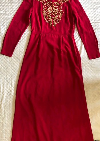 Nakışlı ve Payetli Kırmızı V Yaka Abiye Elbise - Görsel 9