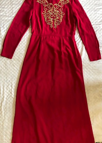 Nakışlı ve Payetli Kırmızı V Yaka Abiye Elbise - Görsel 6