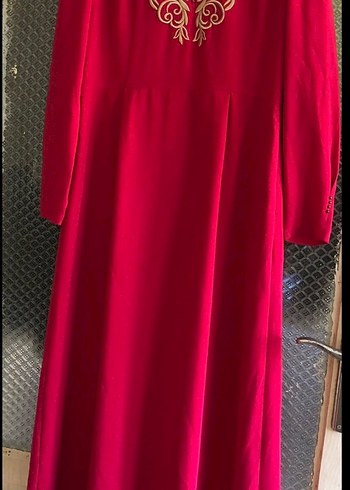 Nakışlı ve Payetli Kırmızı V Yaka Abiye Elbise - Görsel 7
